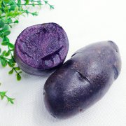 黑土豆营养丰富，空气炸锅怎么用黑土豆炸薯条呢?